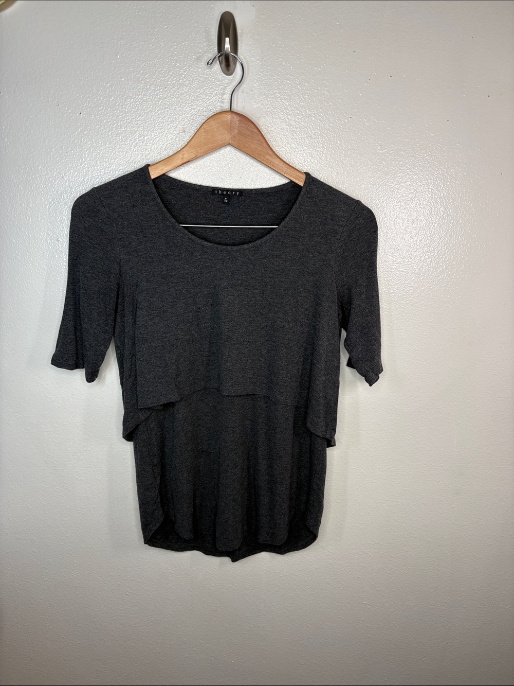 Theory Dark Grey Tiered Short Sleeve Shirt Women Size 0/P